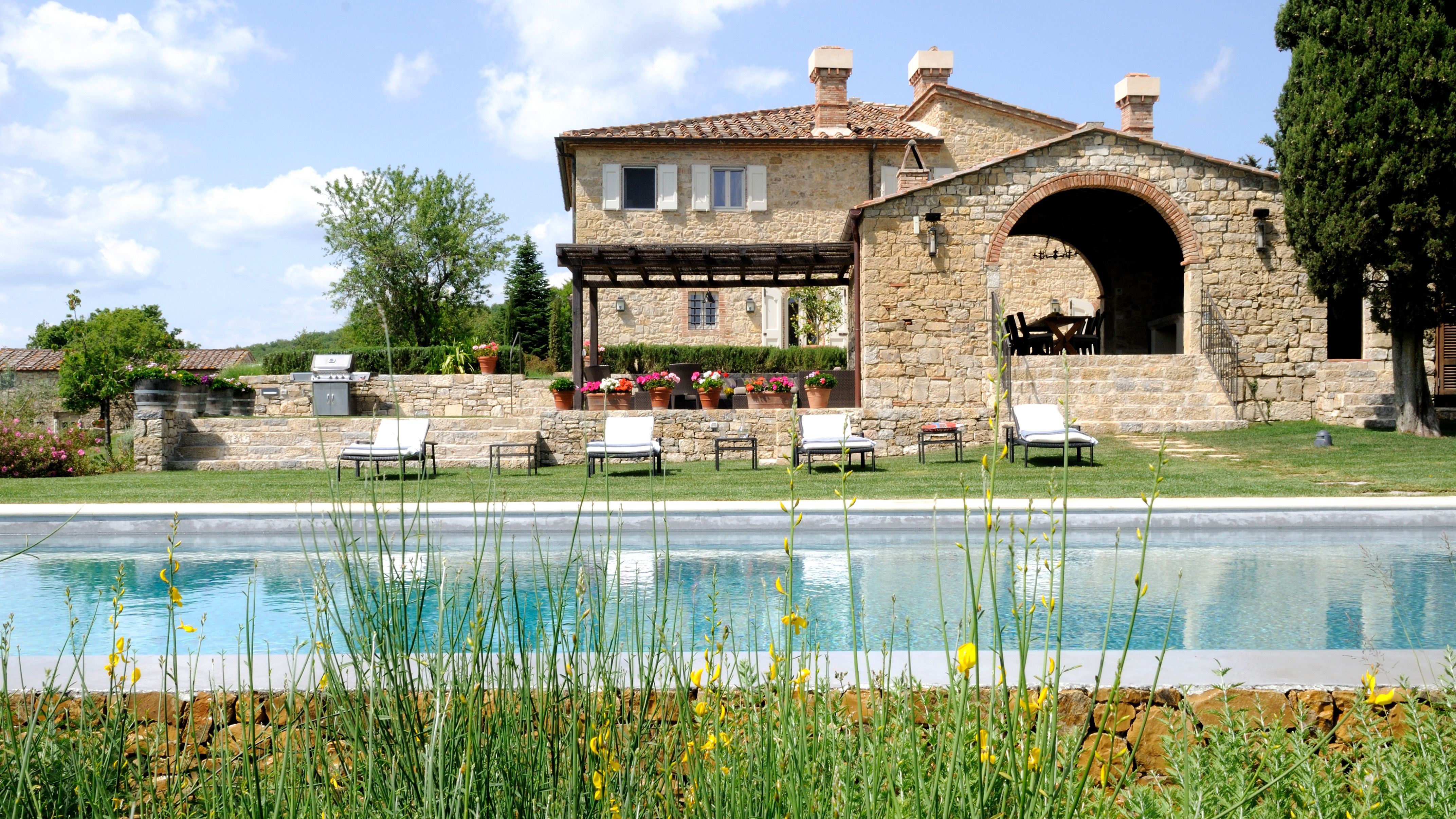 Villa Tramonti, a 15th-century estate in Chianti Classico